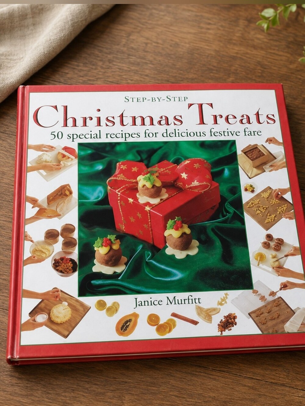 Christmas Treats 50 special recipes for delicious festive fare cookbook
